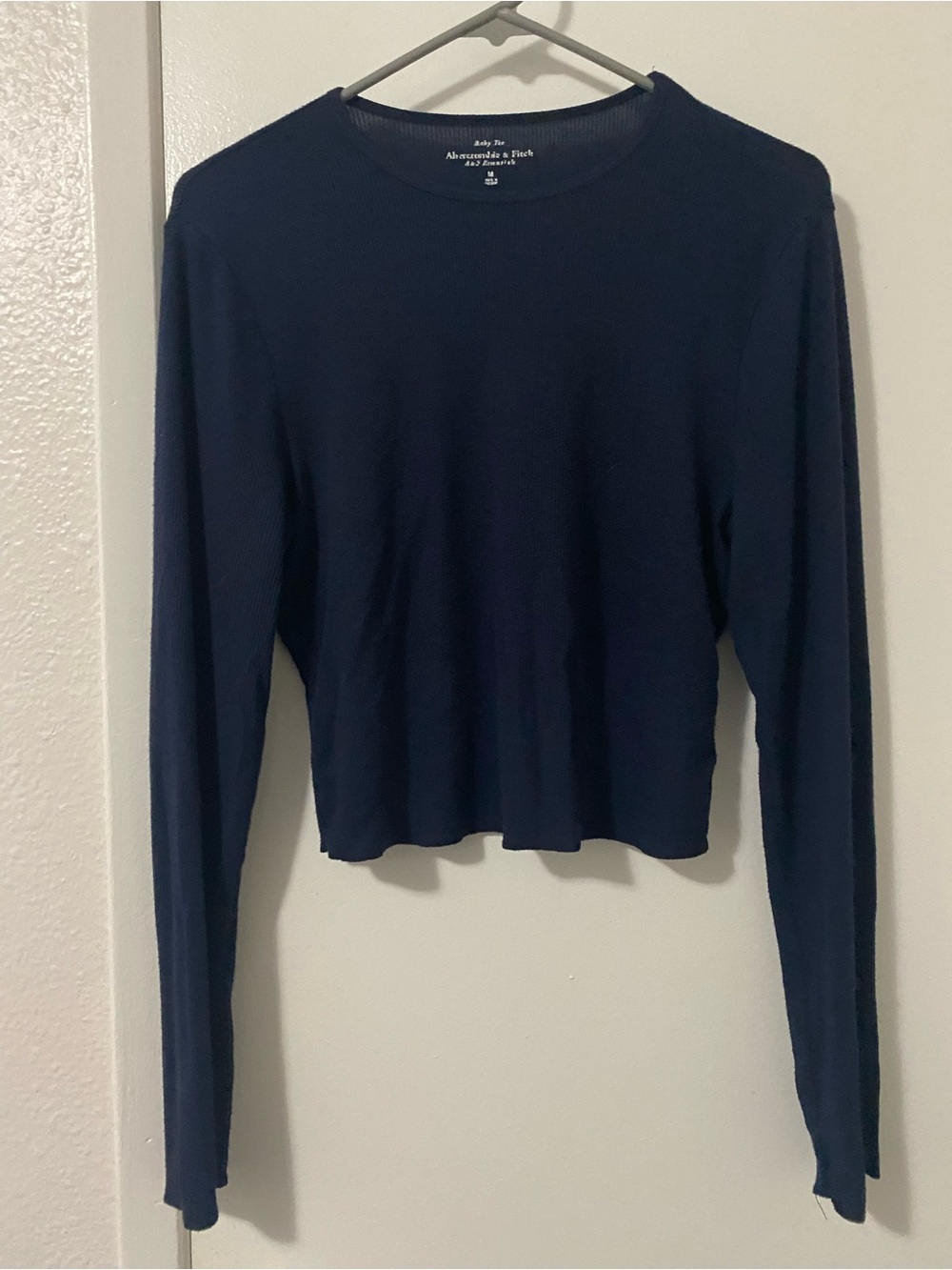 abercrombie & fitch navy blue long sleeve baby tee